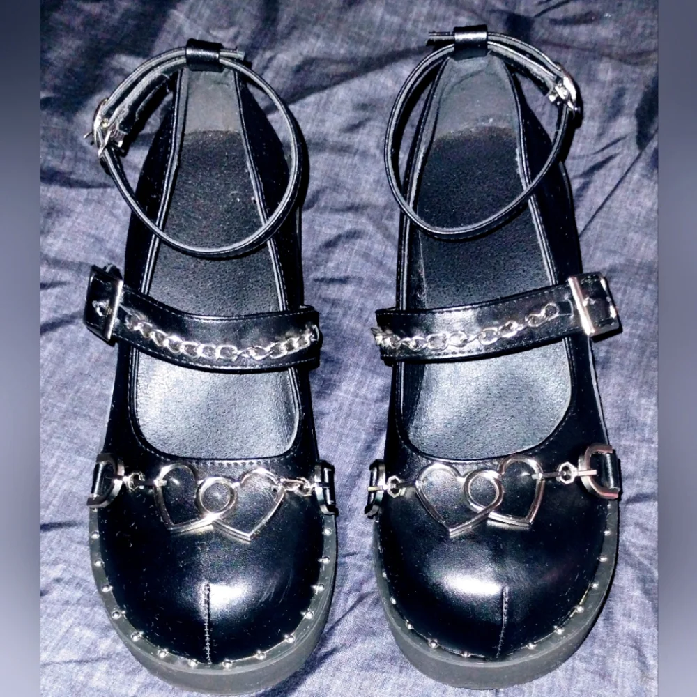 Women's Black Mary Jane Goth Platform Buckle Shoes w/ Heart & Chain accents